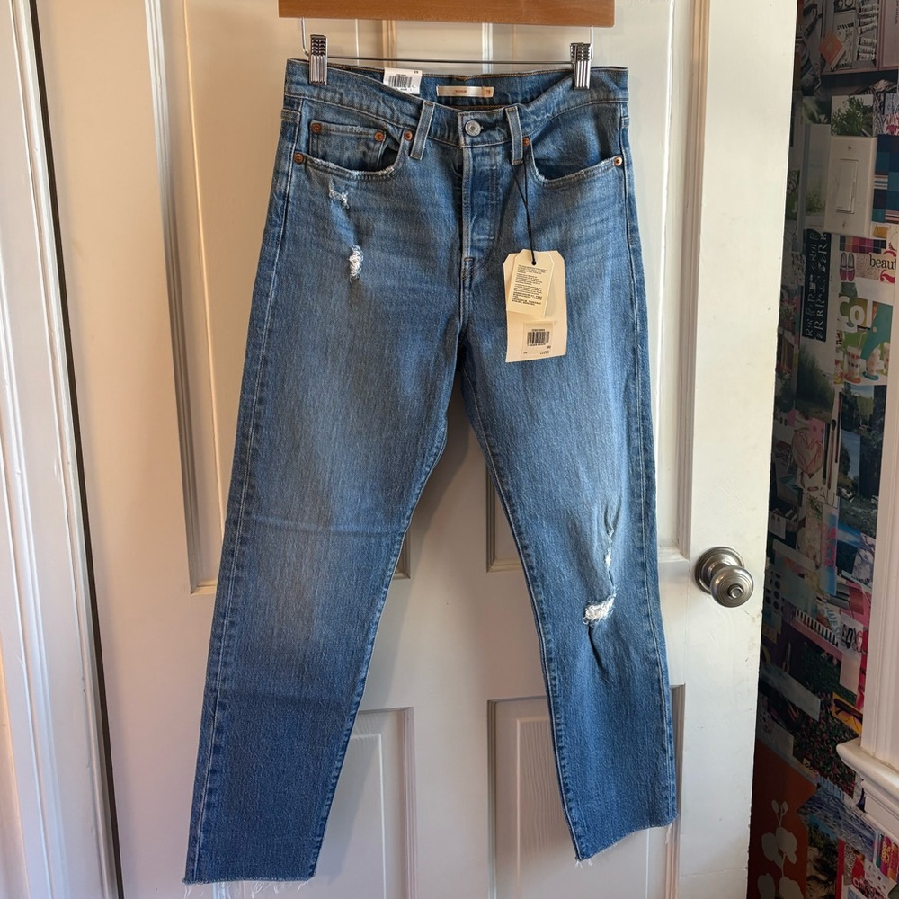 LEVIS WEDGIE NWT